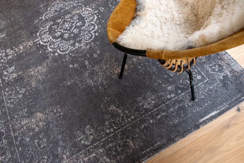 Fading World Collection Medallion Stone 9148 rug by Louis De Poortere