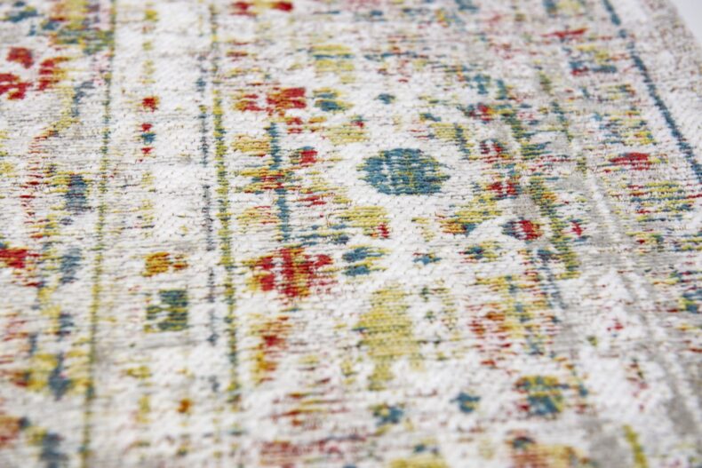 Antiquarian Collection Ushak Turkish Delight 8894 rug by Louis De Poortere
