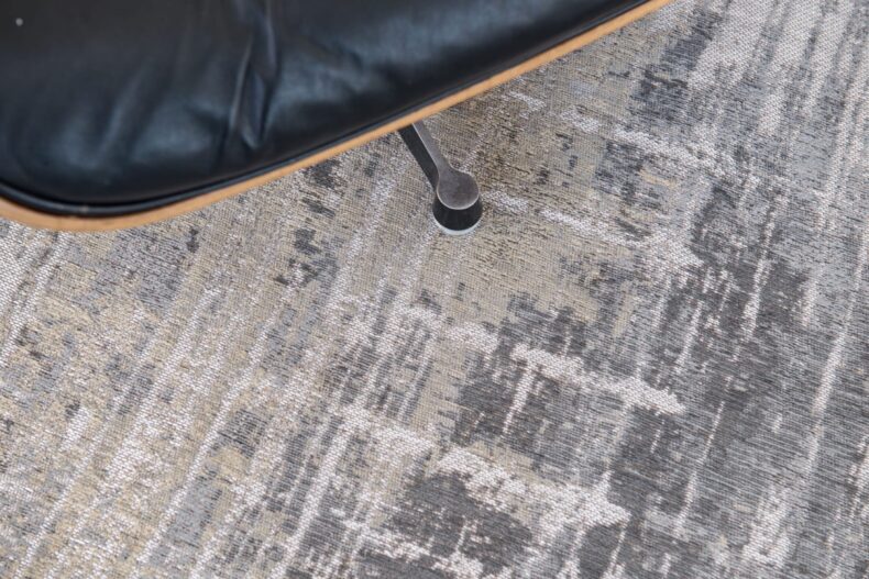 Atlantic Collection Streaks Coney Grey 8716 rug by Louis De Poortere