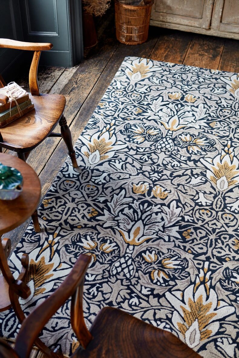 Snakeshead Indigo 127208 rug by Morris