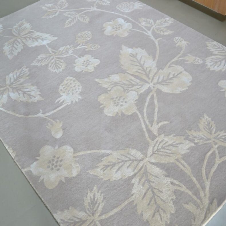 Wild Strawberry Tonal 38201 rug by Wedgwood