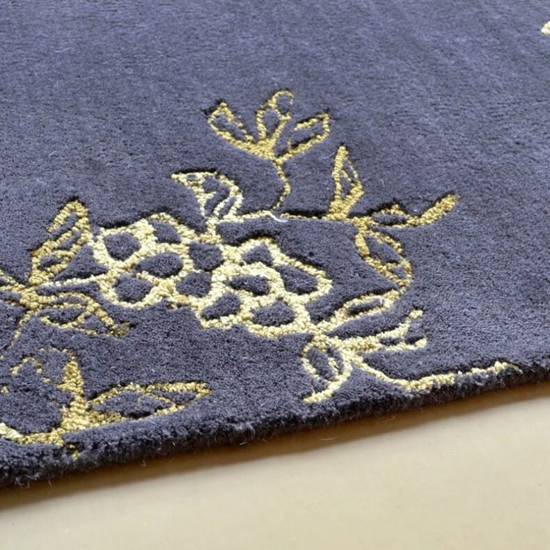 Tonquin Charcoal 37005 rug by Wedgwood