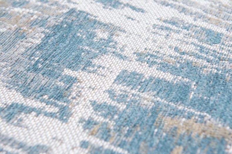 Atlantic Collection Streaks Long Island Blue 8718 rug by Louis De Poortere
