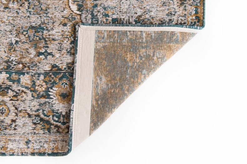 Antiquarian Collection Bakhtiari Fener 9127 rug by Louis De Poortere