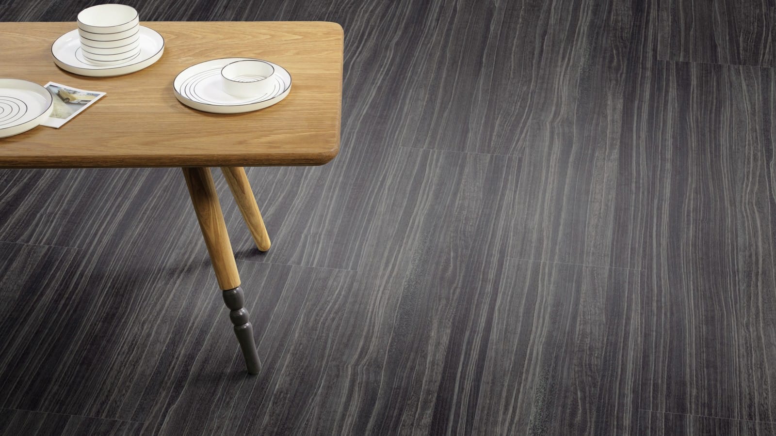 The Stripwood Xtra design of Shibori Lapsang luxury vinyl tile by Amtico