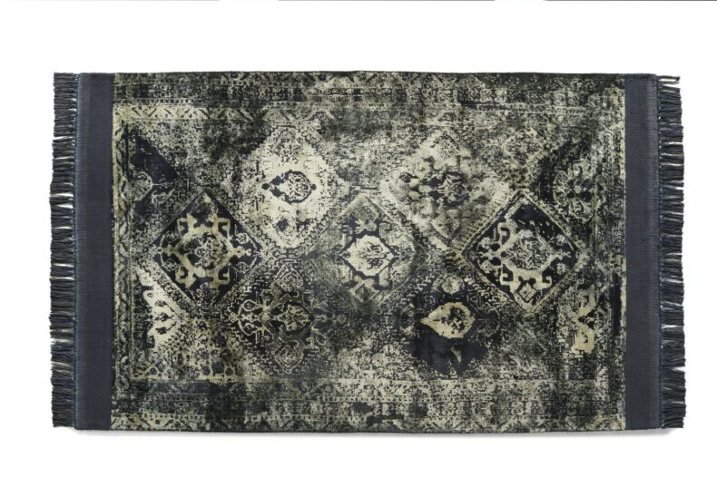 Vintage Fringe Blue Cream rug by Rug Guru