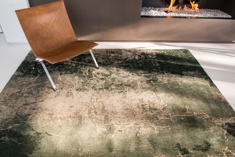 Mad Men Collection Cracks Dark Pine 8723 rug by Louis De Poortere