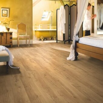 View of Classic Oak Natural IMU1848 laminate tile by Quick-Step