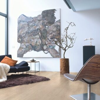 View of Light Grey Varnished Oak EL1304 laminate tile by Quick-Step