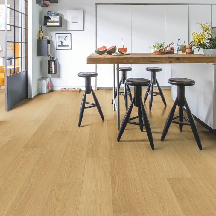 View of Natural Varnished Oak IM3106 laminate tile by Quick-Step