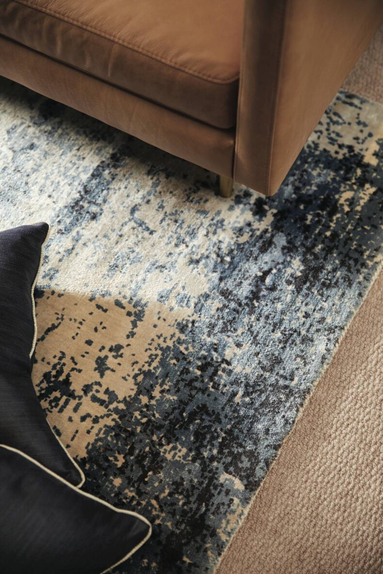 Persia Midnight Oyster rug by Rug Guru