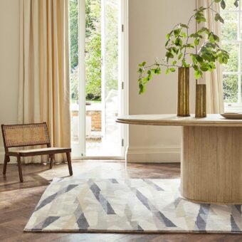 Diffinity Oyster 140001 rug by Harlequin