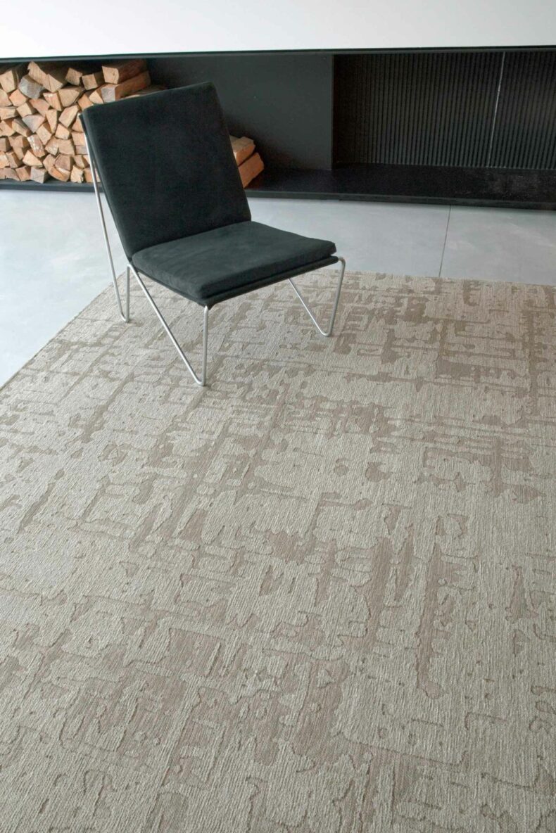 Structures Collection Baobab Dry Beige 9197 rug by Louis De Poortere