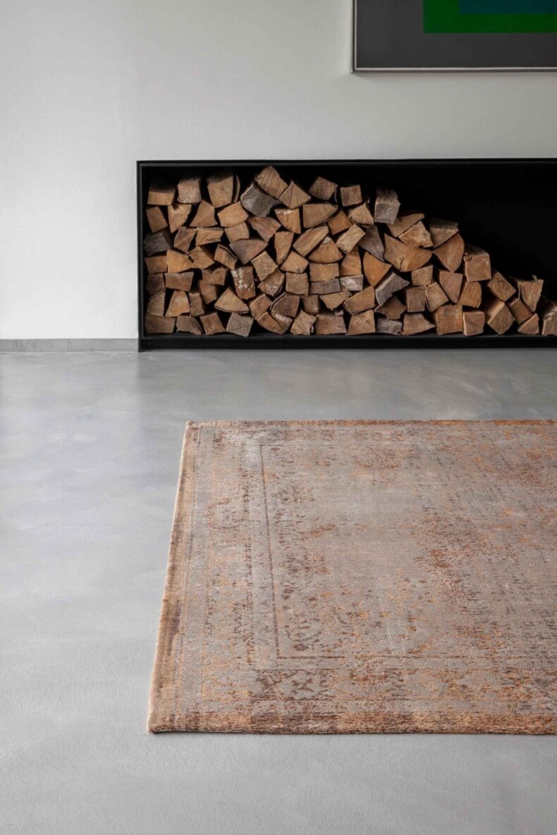 Fading World Collection Medallion Salmon 9067 rug by Louis De Poortere