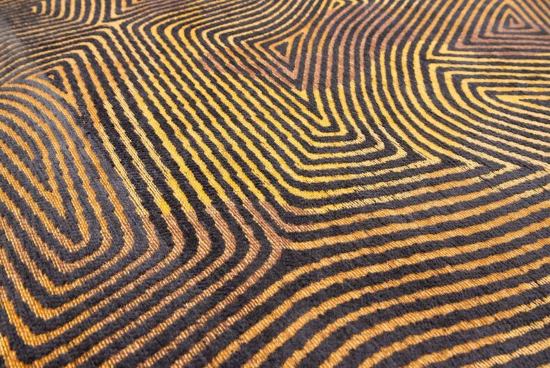 Meditation Collection Coral Black Gold 9227 rug by Louis De Poortere