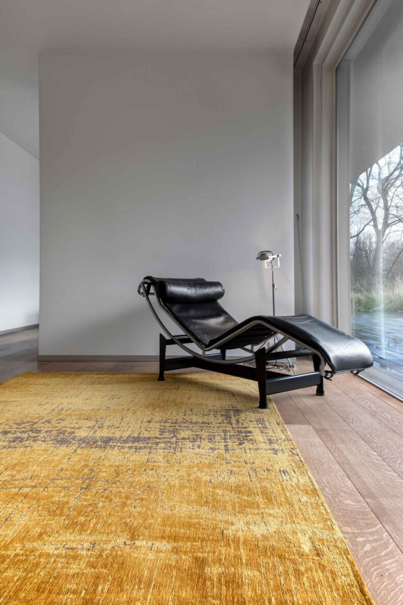 Mad Men Collection Griff Liberty Gold 8550 rug by Louis De Poortere