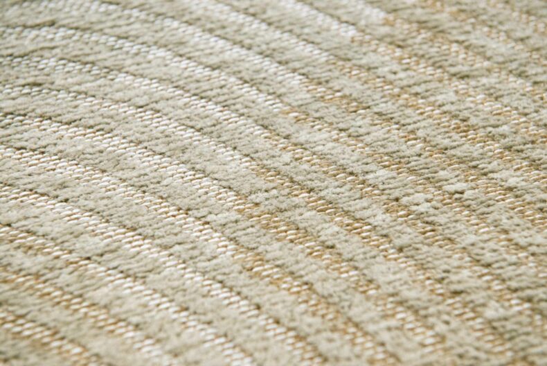 Meditation Collection Coral Shell Beige 9229 rug by Louis De Poortere