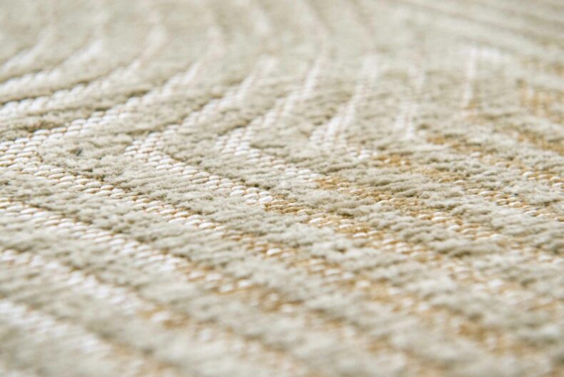 Meditation Collection Coral Shell Beige 9229 rug by Louis De Poortere
