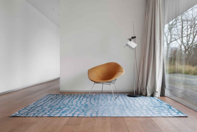 Mad Men Collection Dedalo Blue Marine 9203 rug by Louis De Poortere