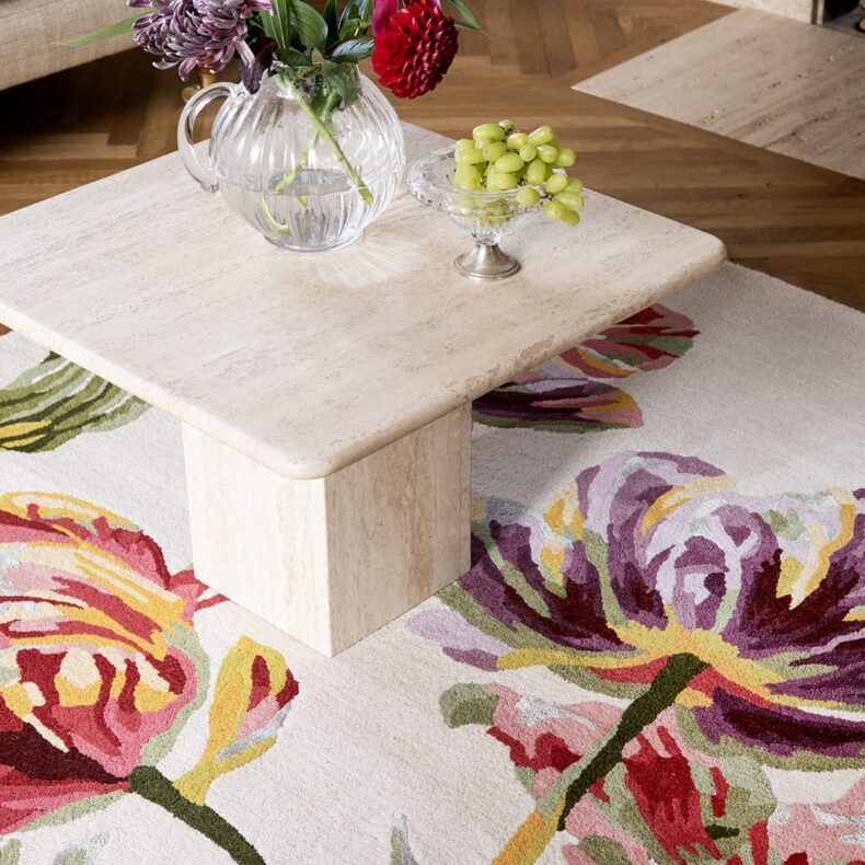 Gosford Cranberry 81300 rug by Laura Ashley