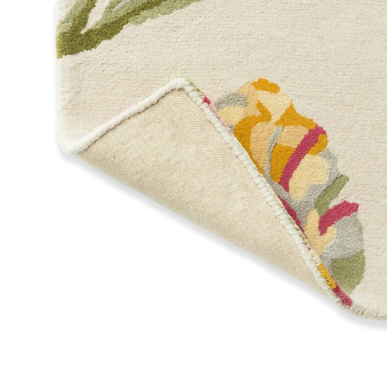 Gosford Cranberry 81300 rug by Laura Ashley