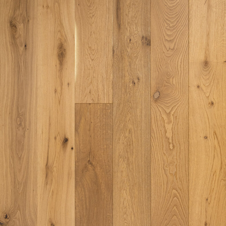 Multiply oak wood flooring named Essence Lacquered Oak