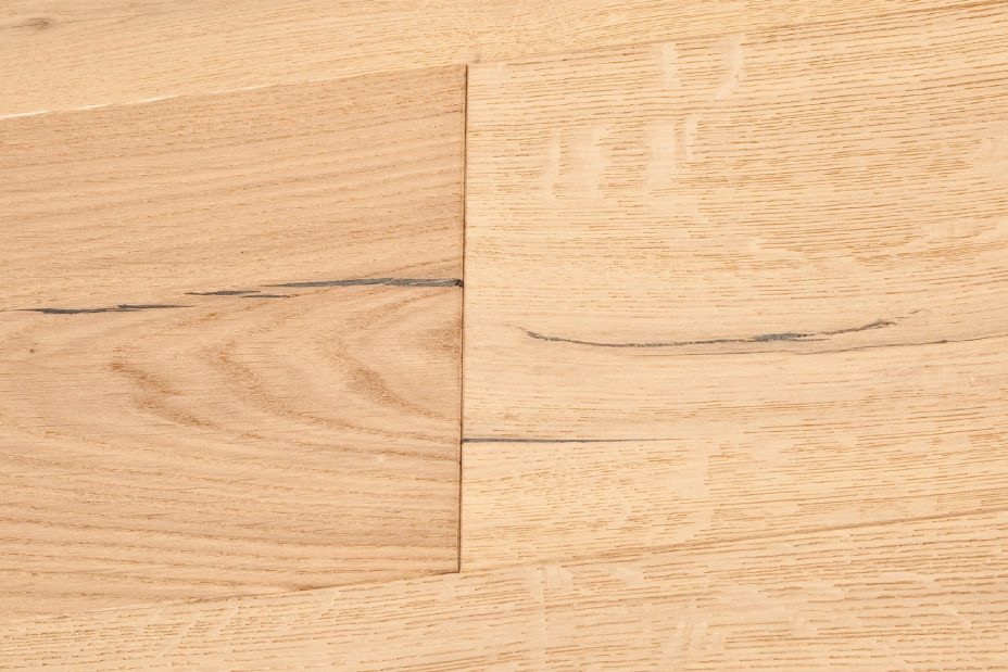 Engineered oak wood flooring named Verbier 220 Invisible