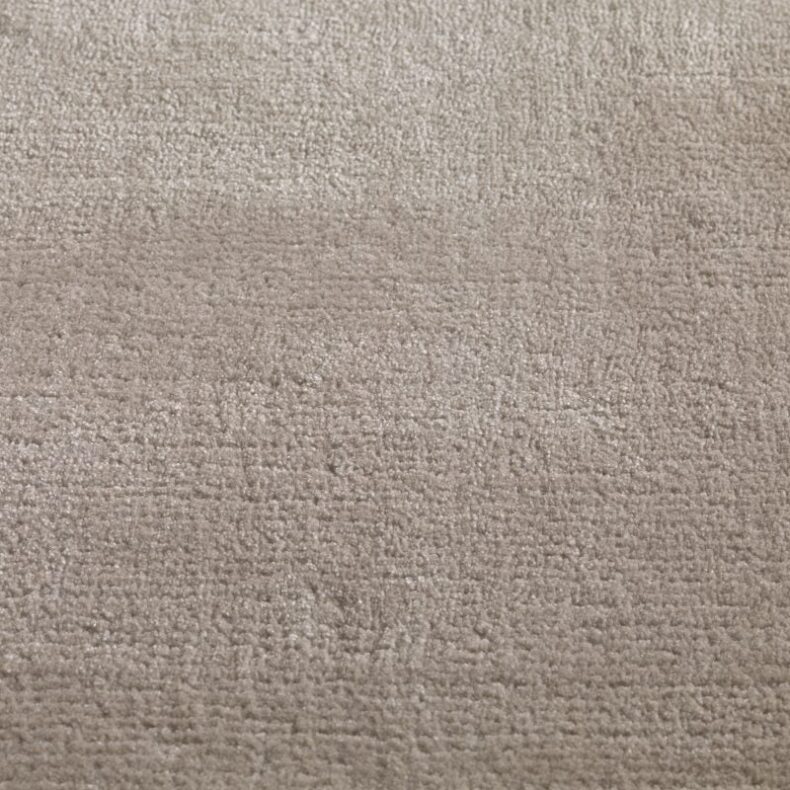 Kasia Ash carpet by Jacaranda