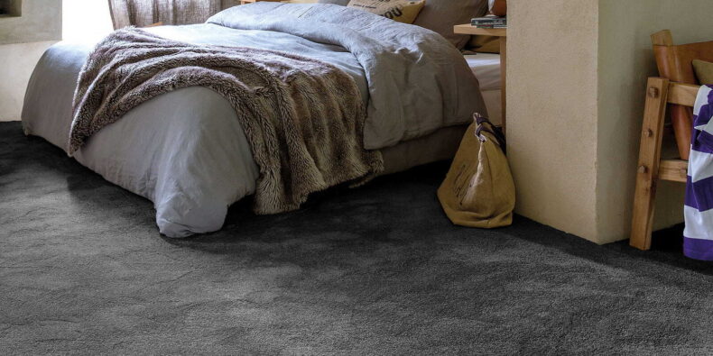 Sirius Charcoal 97 carpet by Invictus