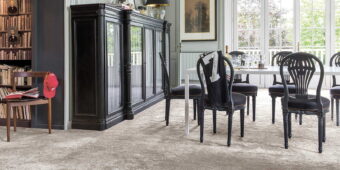 Magnificus Peachblossom 41 carpet by Invictus