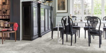 Magnificus Portobello Grey 94 carpet by Invictus