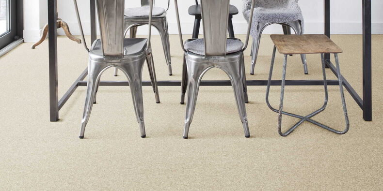 Cassius White Swan 03 carpet by Invictus