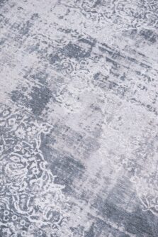 Fading World Collection Kirman Quartz 9376 rug by Louis De Poortere