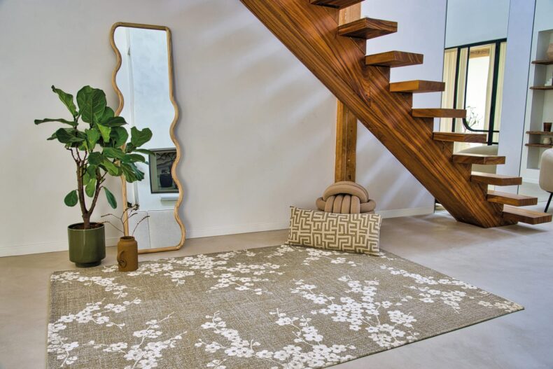 Sakura Collection Wet Garden 9372 rug by Louis De Poortere