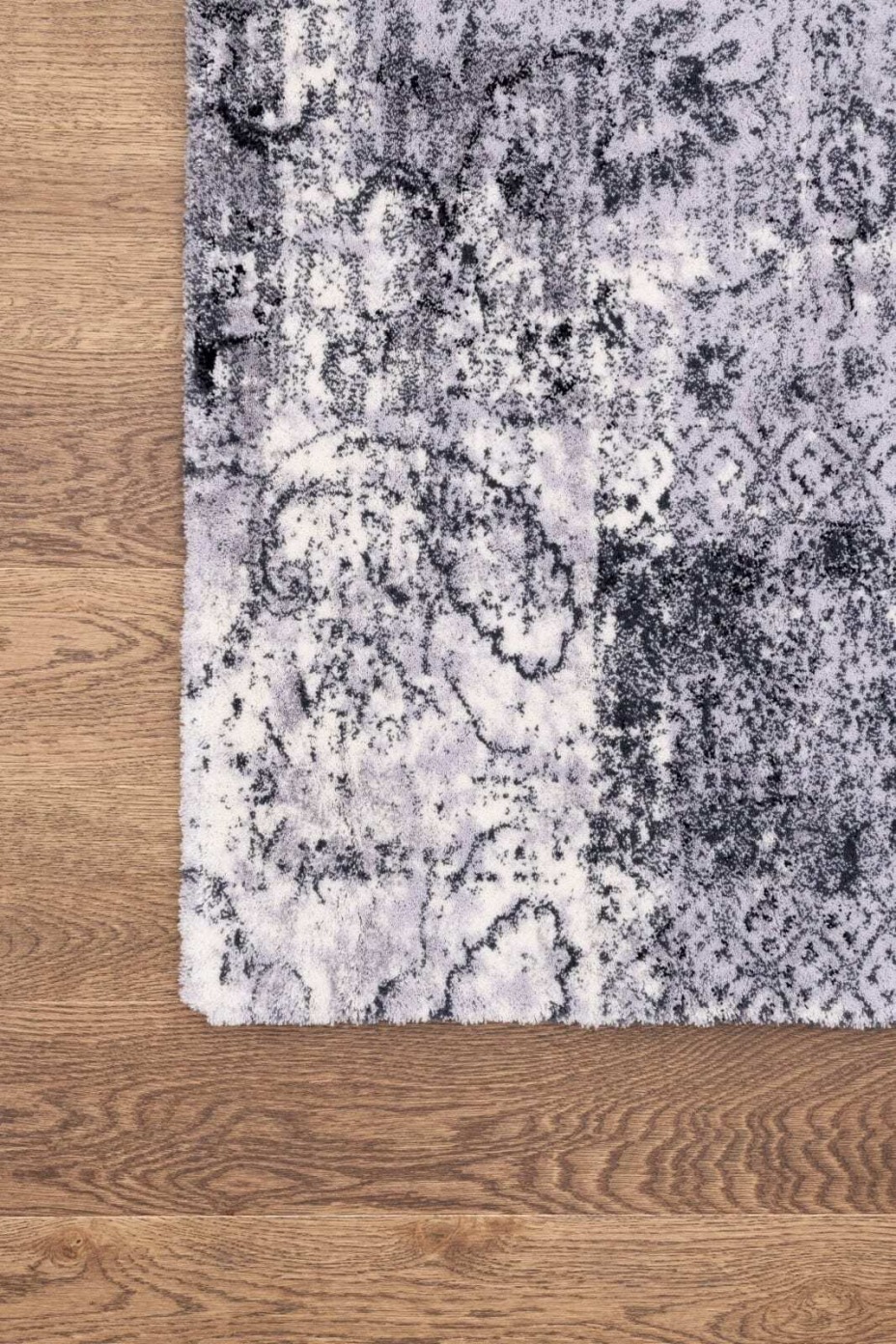 Eddie Graphite rug by Agnella
