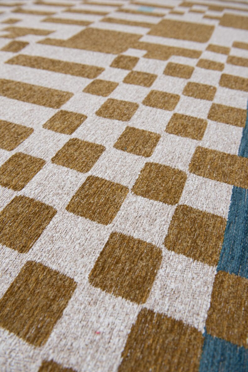 Craft Collection Chess Honey 9338 rug by Louis De Poortere