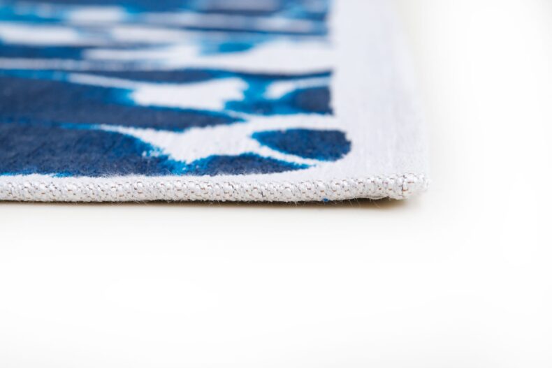 Meditation Collection Swim Surf 9351 rug by Louis De Poortere