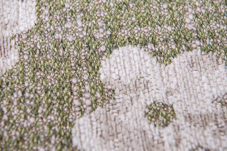 Sakura Collection Wet Garden 9372 rug by Louis De Poortere