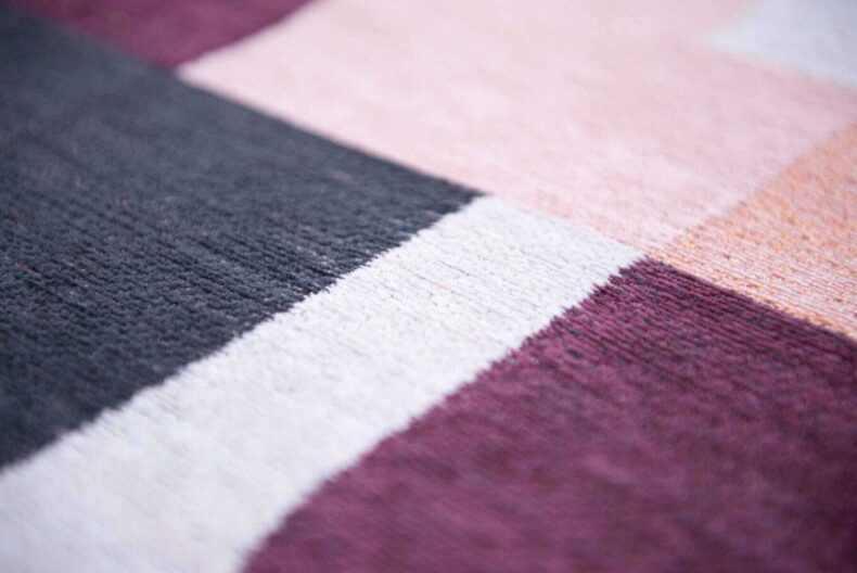Module Collection Nuance Pink Rohe 9209 rug by Louis De Poortere