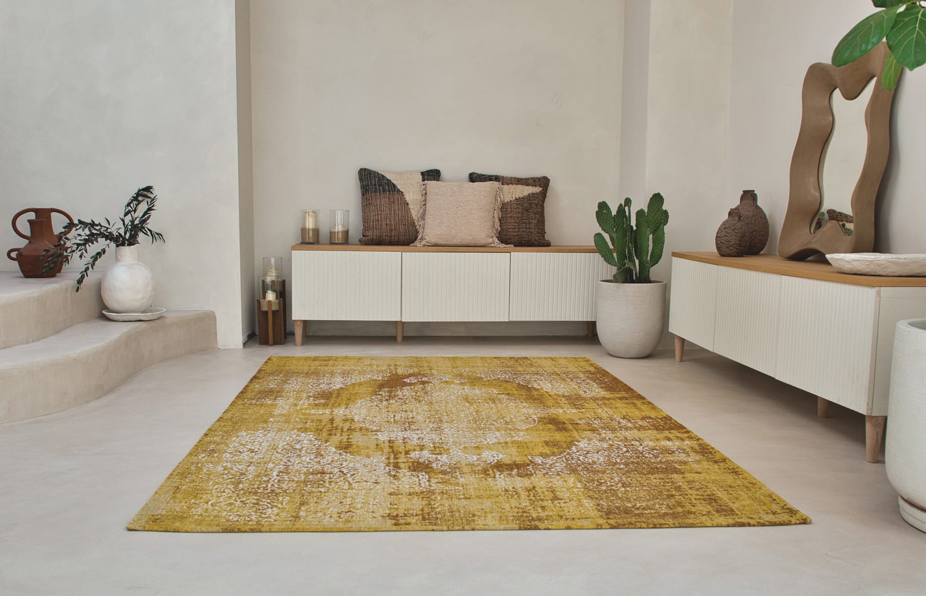 Fading World Collection Kirman Sunwax 9377 rug by Louis De Poortere
