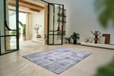 Fading World Collection Kirman Quartz 9376 rug by Louis De Poortere