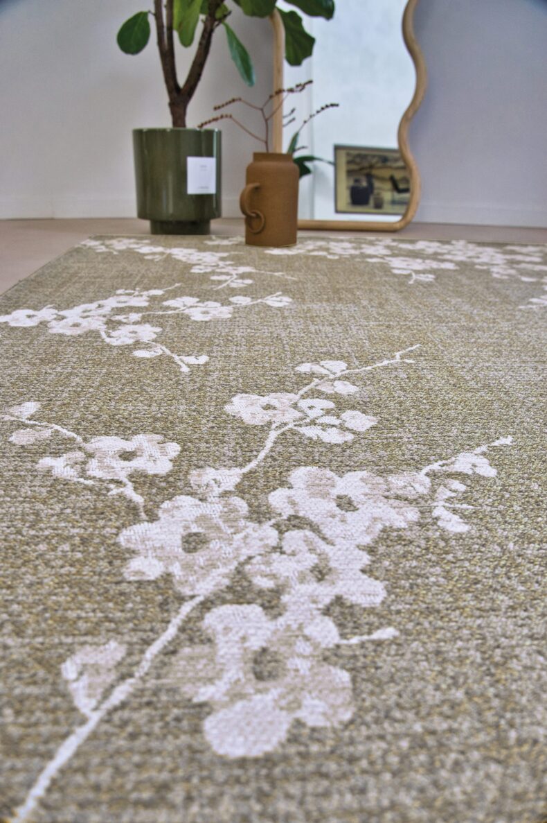 Sakura Collection Wet Garden 9372 rug by Louis De Poortere