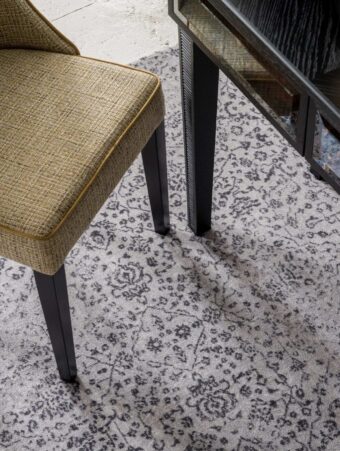 Claudine Platinum rug by Agnella