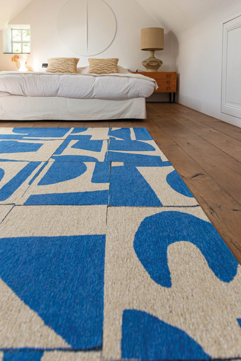Craft Collection Papercut Campanula 9358 rug by Louis De Poortere