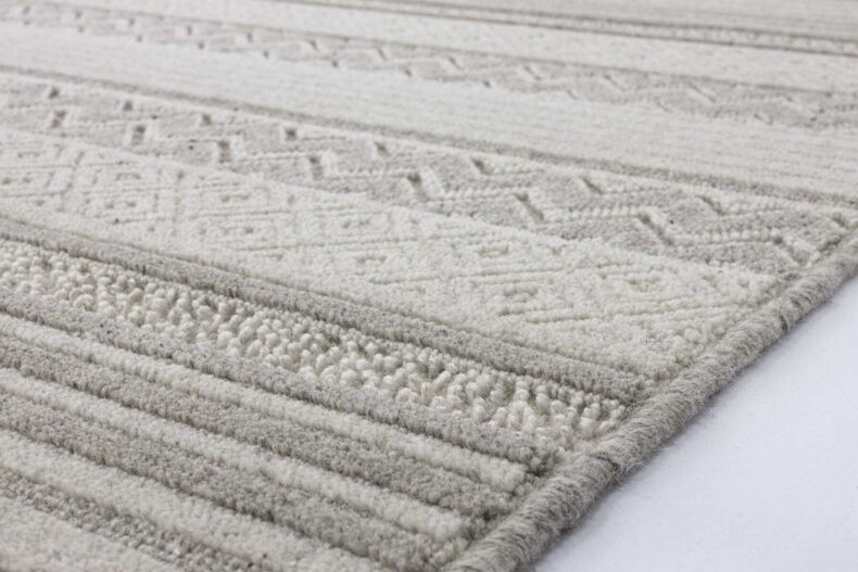 Oni Light Grey rug by Agnella