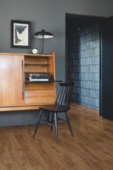 View of Autumn Oak Brown AVMPU40090 luxury vinyl tile by Quick-Step Livyn