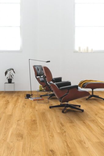 View of Classic Oak Natural AVSPT40023 luxury vinyl tile by Quick-Step Livyn