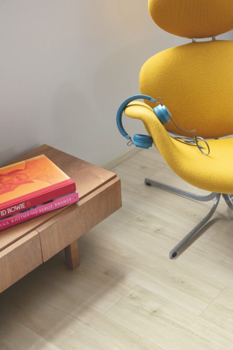 View of Canyon Oak Biege AVSPU40038 luxury vinyl tile by Quick-Step Livyn