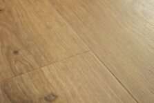 View of Cottage Oak Natural AVSPU40025 luxury vinyl tile by Quick-Step Livyn