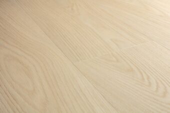 View of Buttermilk Oak AVSPU40277 luxury vinyl tile by Quick-Step Livyn